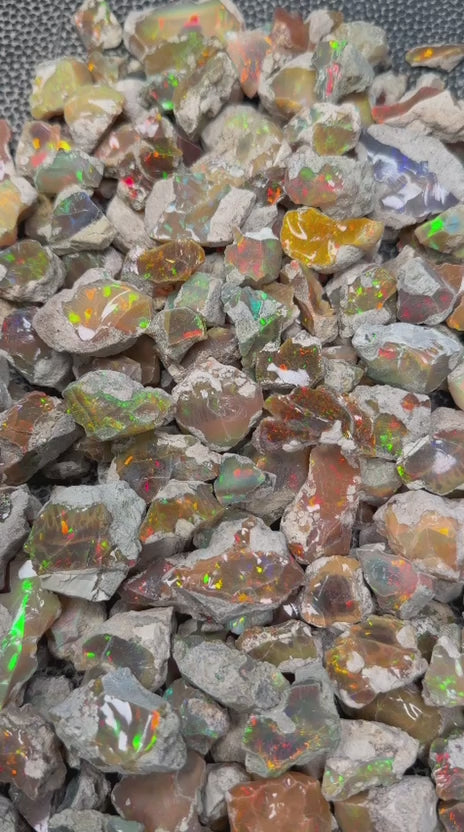 Rough Opal (un cutted)
